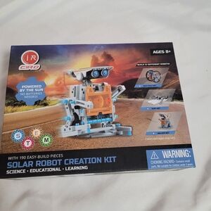 NIB Ciro 12-in-1 Solar Robot Creation Kit 190 Piece Building Set